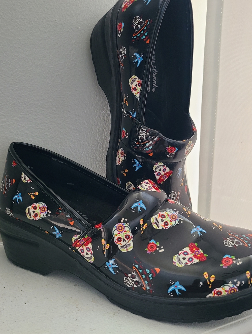 Easy Street Women's Easy Works by Leeza Clogs Sugar Skull Size 7.5 NEW